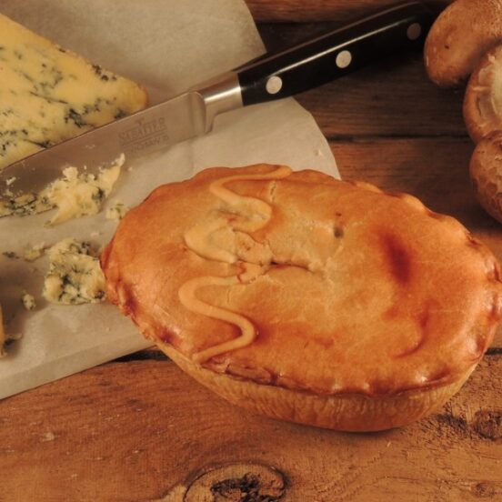 Chunk Steak Pie with Stilton & Button Mushrooms