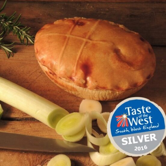 Chunk Chicken Pie with Leek & Smokey Bacon