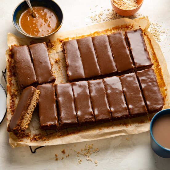 Peck & Strong Rich Caramel Topped Flapjack